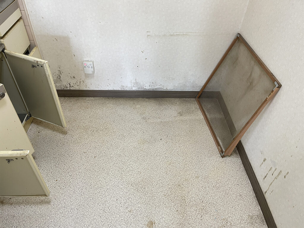 キッチンのの掃除前