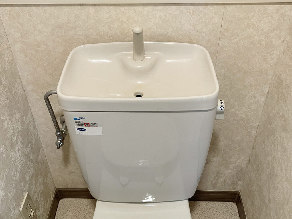 トイレタンクの掃除後
